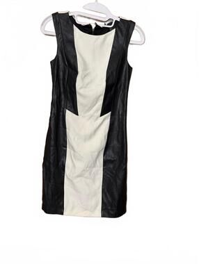 h&m white and black dress Women's White/polka dot Smocked Strappy Features a round H&m embroidered black dress -